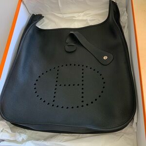 AUTHENTIC HERMES EVELYNE BAG SIZE 40 IN BLACK. NEVER WORN. BAG & BOX INCLUDED